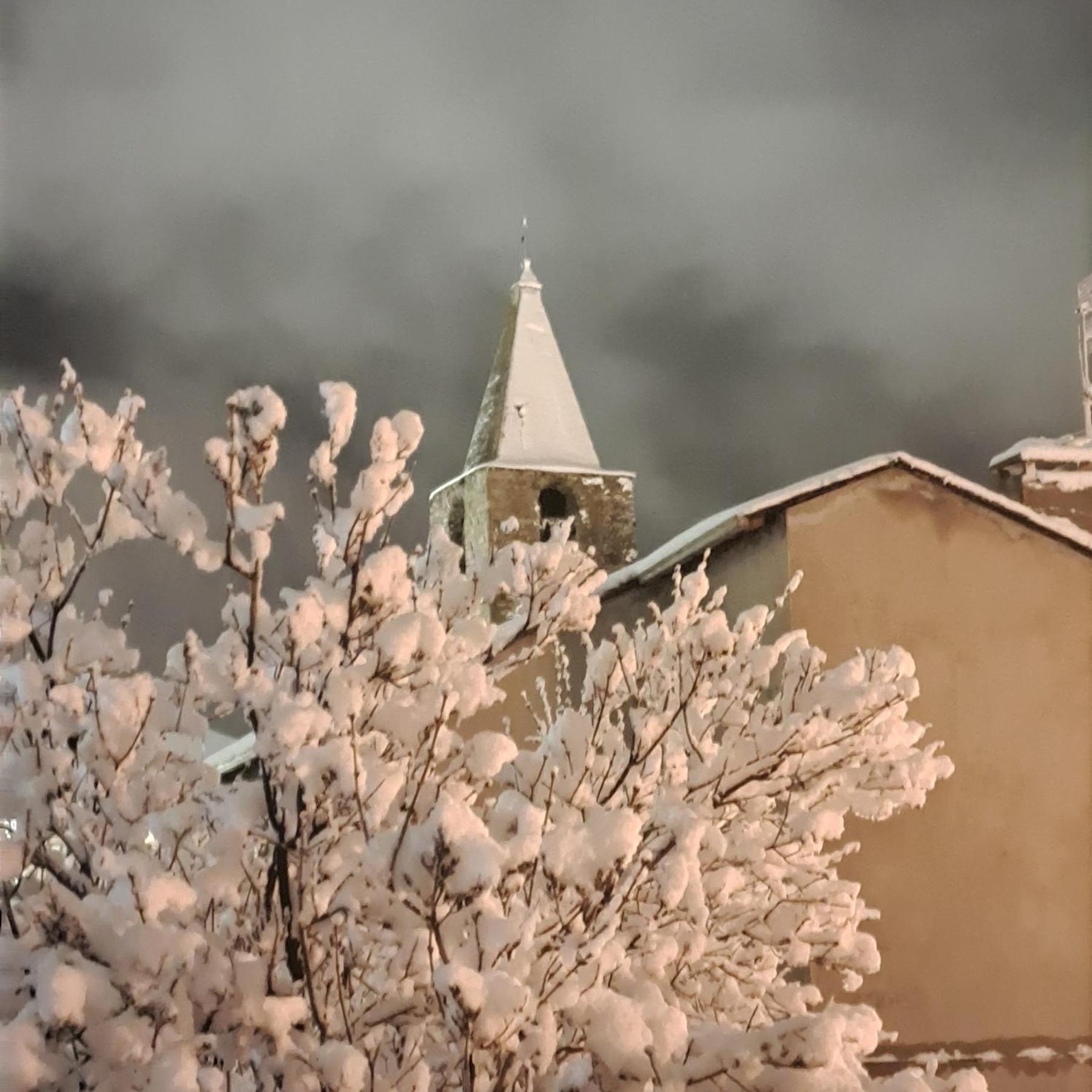Le Grenier Des Moineaux Bed and Breakfast Font-Romeu-Odeillo-Via Buitenkant foto